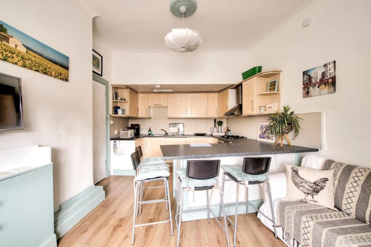 Guestready - Cosy Home 5 Minutes From Waverley! 에든버러 외부 사진