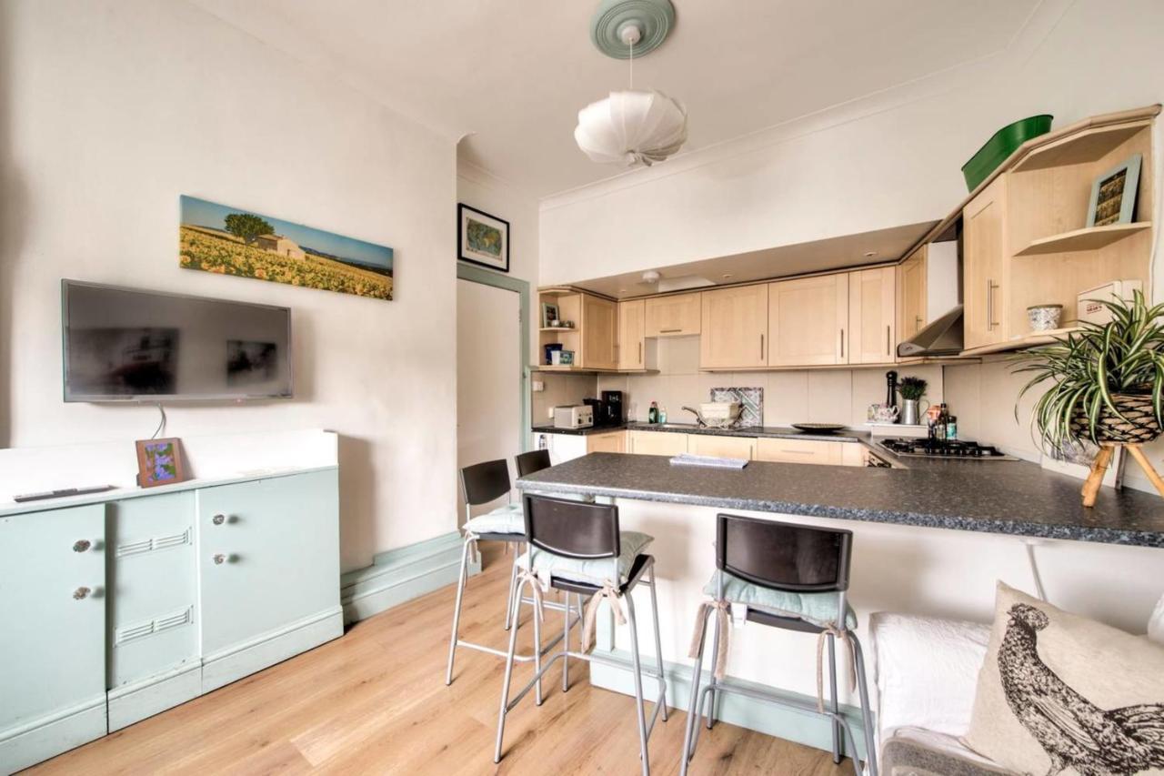 Guestready - Cosy Home 5 Minutes From Waverley! 에든버러 외부 사진