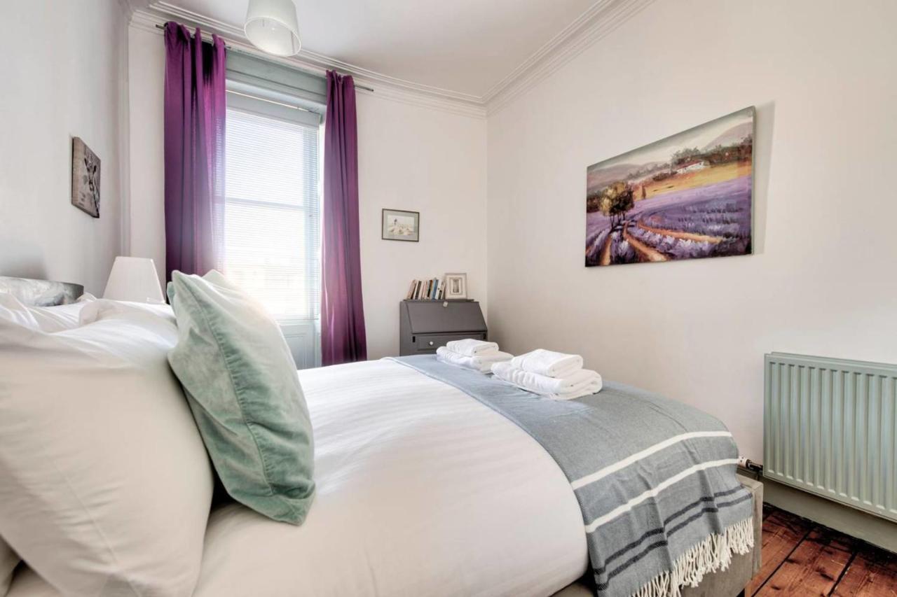 Guestready - Cosy Home 5 Minutes From Waverley! 에든버러 외부 사진