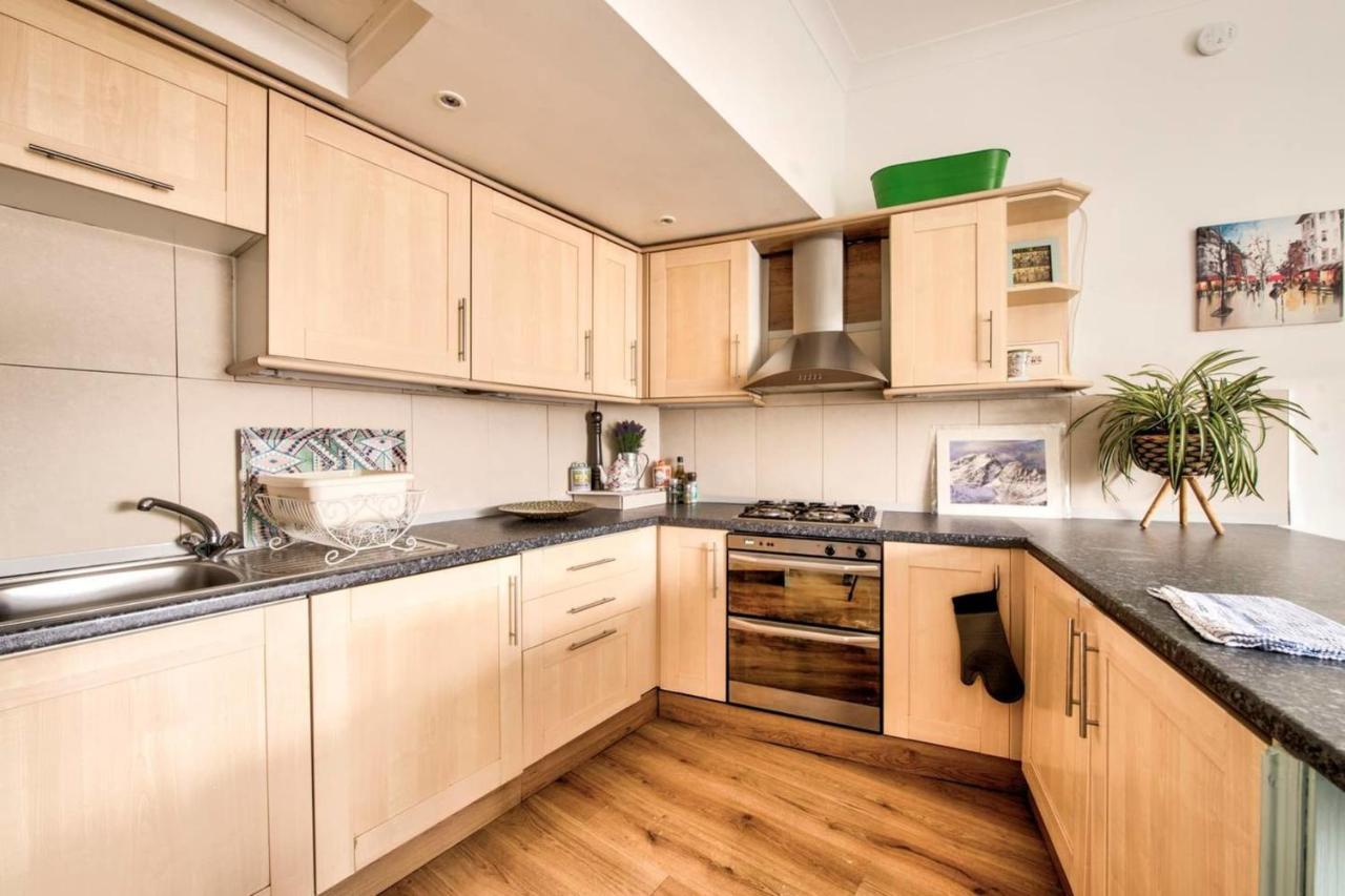 Guestready - Cosy Home 5 Minutes From Waverley! 에든버러 외부 사진