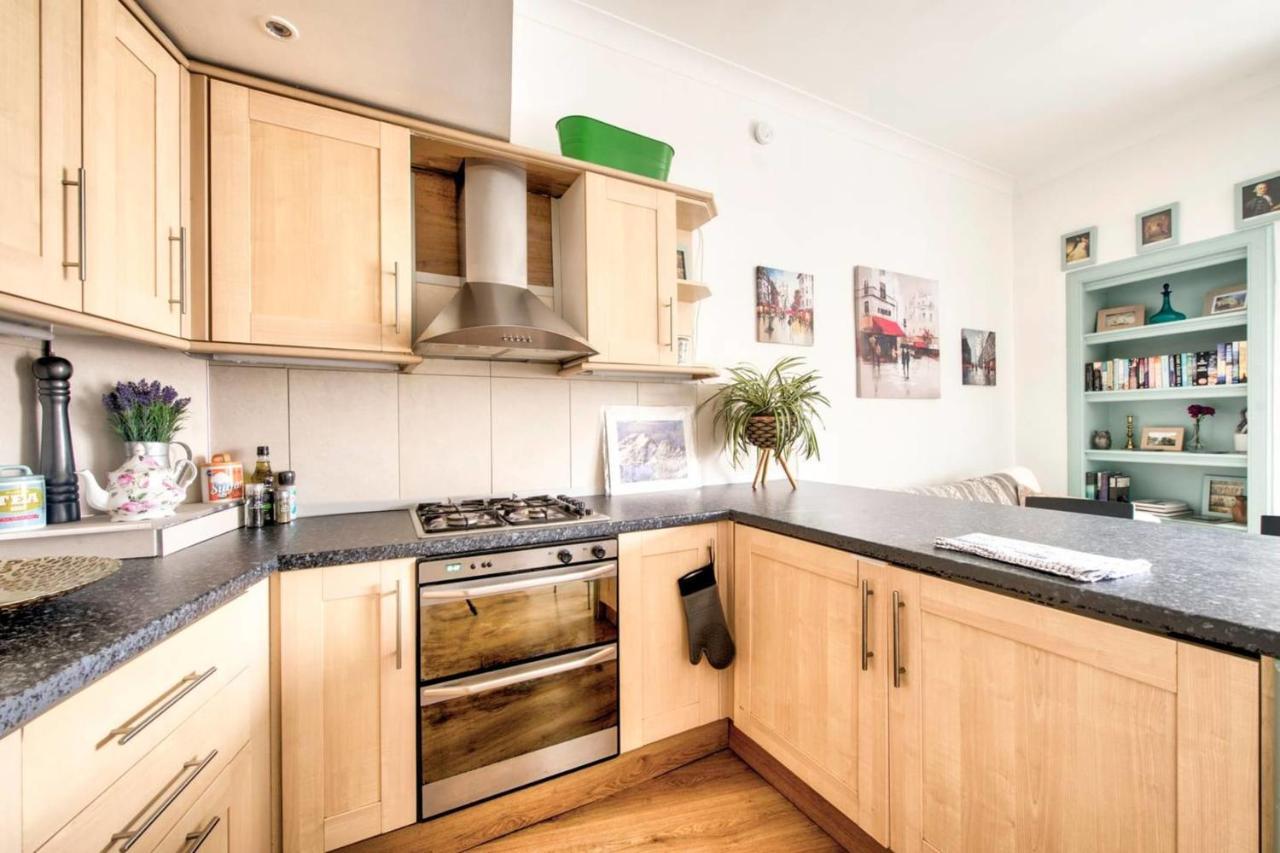 Guestready - Cosy Home 5 Minutes From Waverley! 에든버러 외부 사진